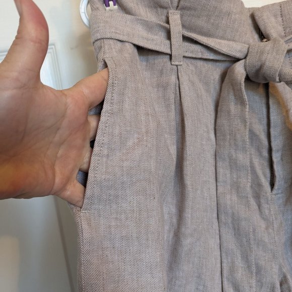 High Tie Waist | Baggy | Pleated | Khaki SHORTS | Banana Republic | 10 | EUC - Picture 4 of 11